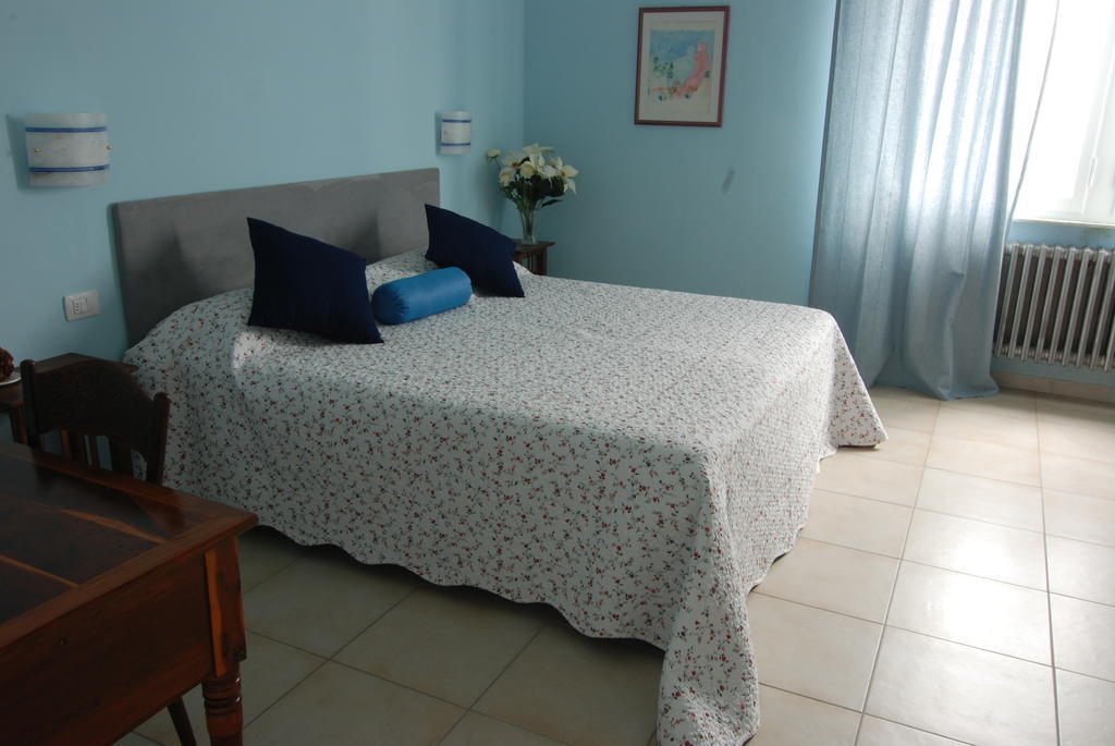 Belcanto B&B Montecerboli Camera foto