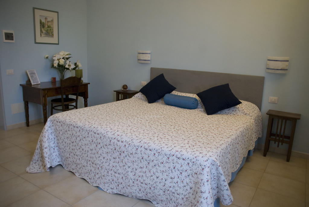 Belcanto B&B Montecerboli Camera foto